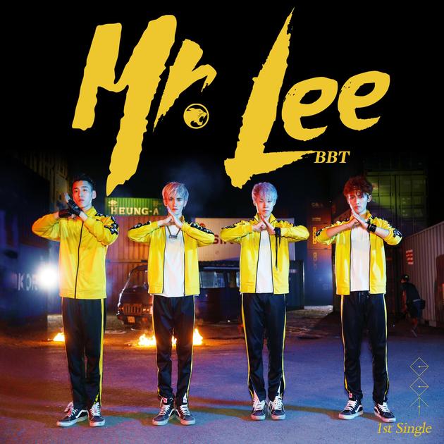 《Mr。 Lee》封面