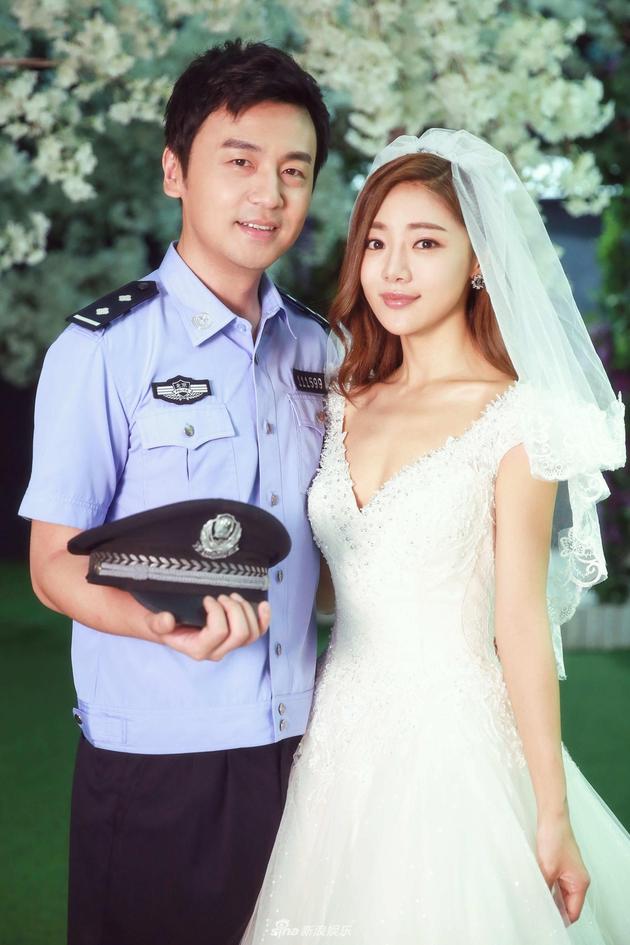 《我不是精英》即将开播 原著作者坐镇力求高还原|我不是精英|雷佳音|邓家佳_新浪娱乐_新浪网