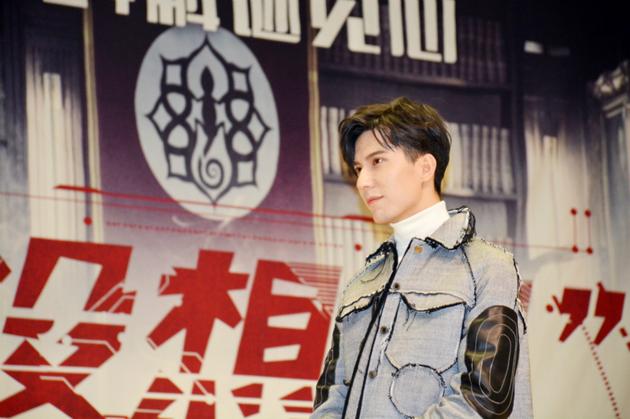 西尔扎提“侧颜杀”