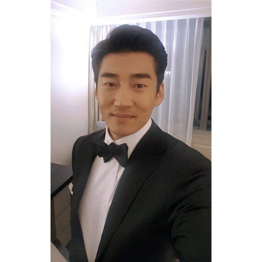 尹继尚将履行《犯罪都市》约定邀粉丝共进晚餐|尹继尚|犯罪都市|粉丝_新浪