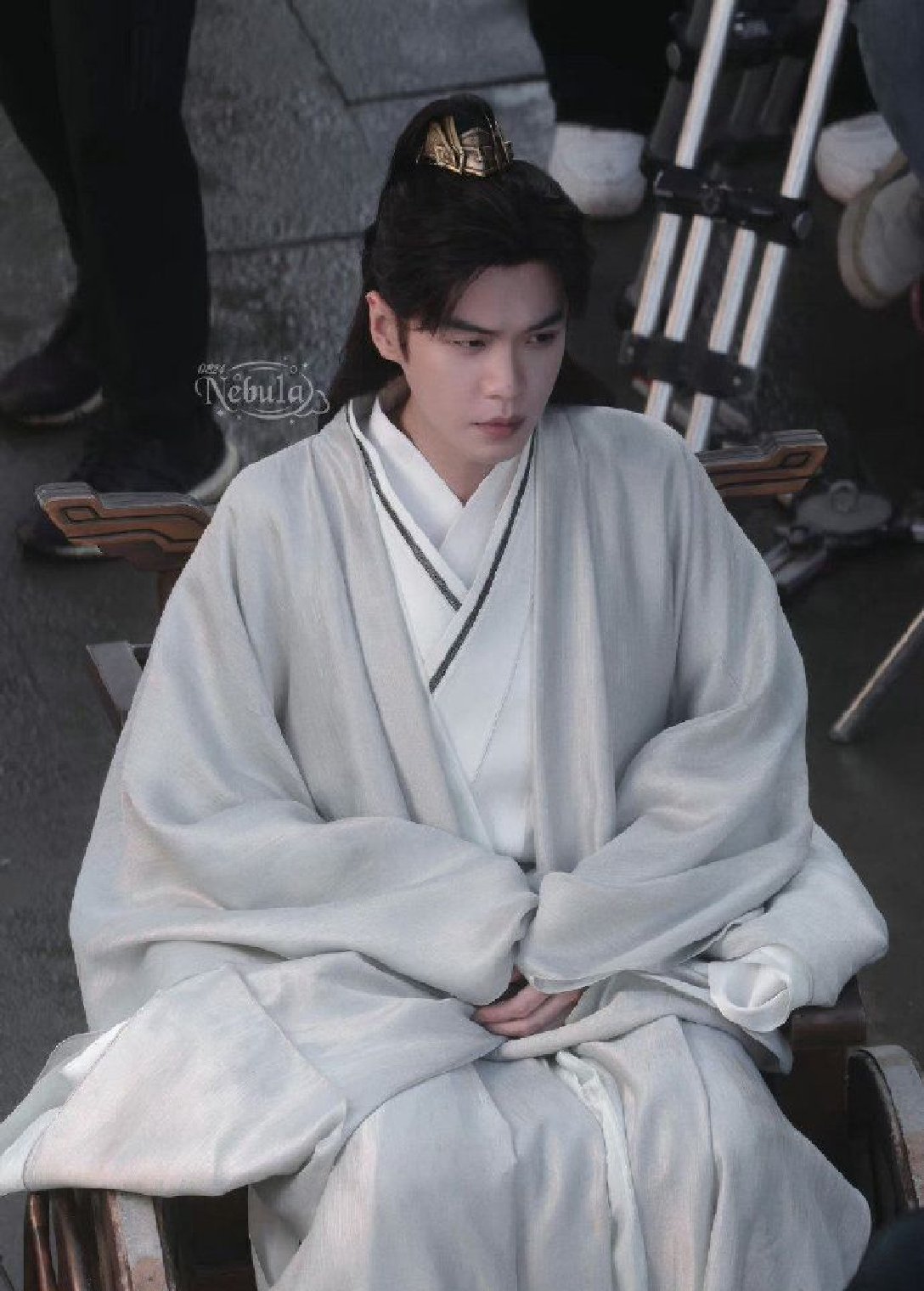 张若昀《庆余年2》新路透 范闲坐陈萍萍同款轮椅霸气十足