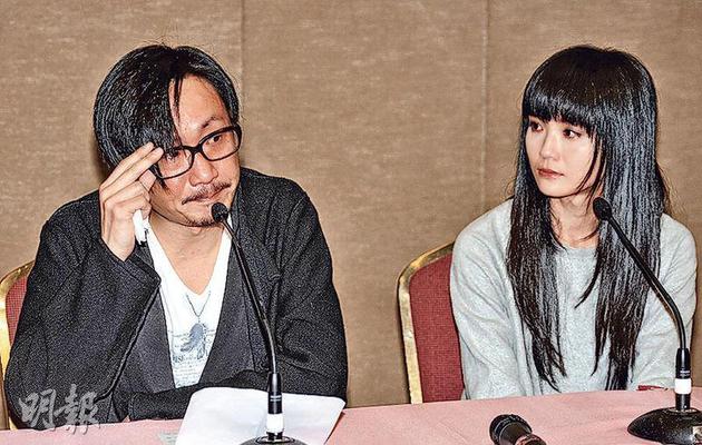 阿Sa(右)与前夫郑中基曾开记者会公开已婚并已离婚。