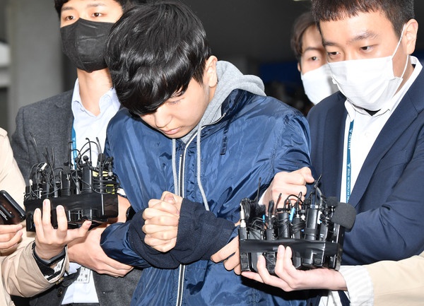 N號房共犯姜勳年僅18歲,被警方公開長相