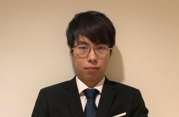组图:男主播比赛狂赢女神电竞选手 粉丝纷纷倒戈