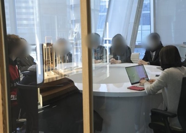 披露遭性骚扰的过程。