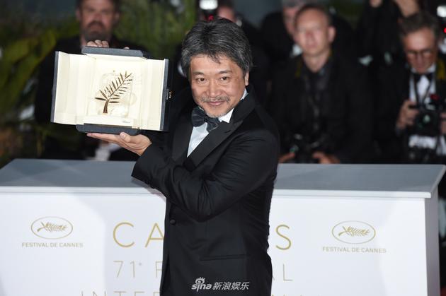 是枝裕和的《小偷家族》夺下金棕榈