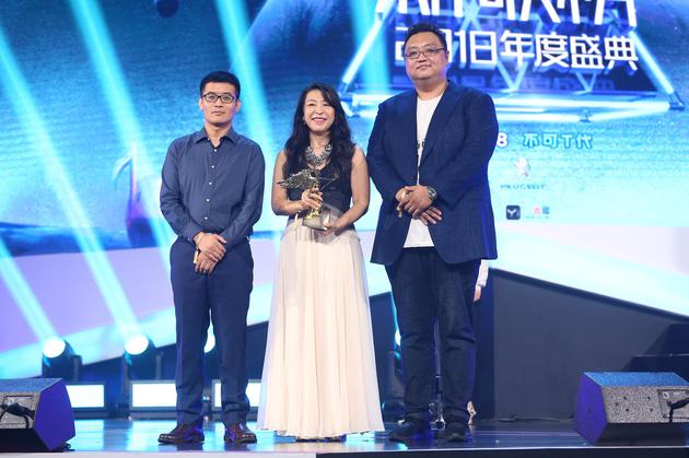 小野丽莎获亚洲卓越音乐成就歌手 用中文感谢歌迷