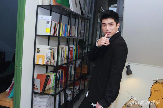 林哲熹片中对戏前女友简嫚书