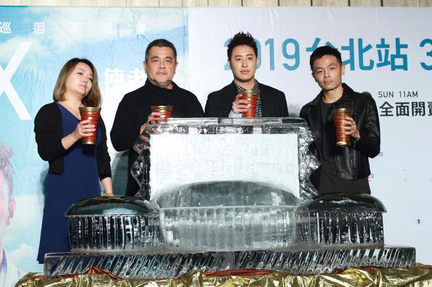 潘玮柏将唱回小巨蛋