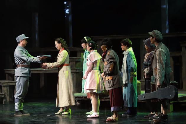 上海国际儿童戏剧展演开幕剧《孩子剧团》献演