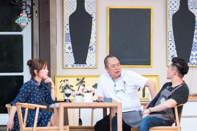 張鐵林趙薇蘇有朋重聚《中餐廳》
