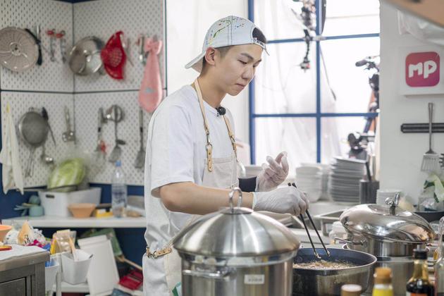 舒淇遇“鸭蛋危机” 赵薇新菜品遭遇“滑铁卢”?