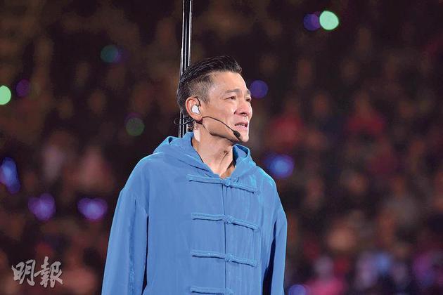 刘德华今晚(12月29日)的演唱会能否准期举走,现在仍异国决定