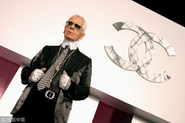 老佛爷Karl Lagerfeld。