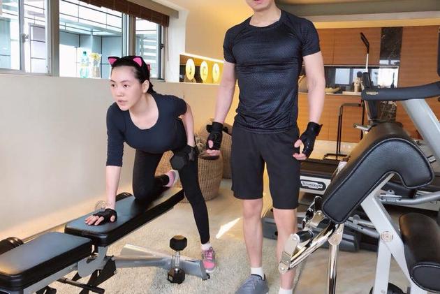 小S曝闺房烦恼 老公每天问她这个问题令人羞红脸