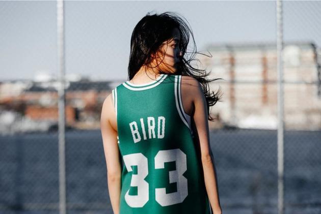 欧阳娜娜为陈冠希旗下潮牌做模特