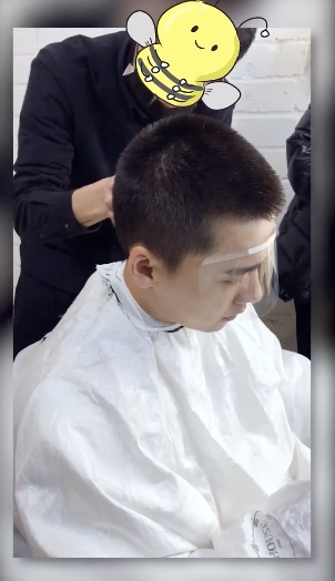 李易峰云理发