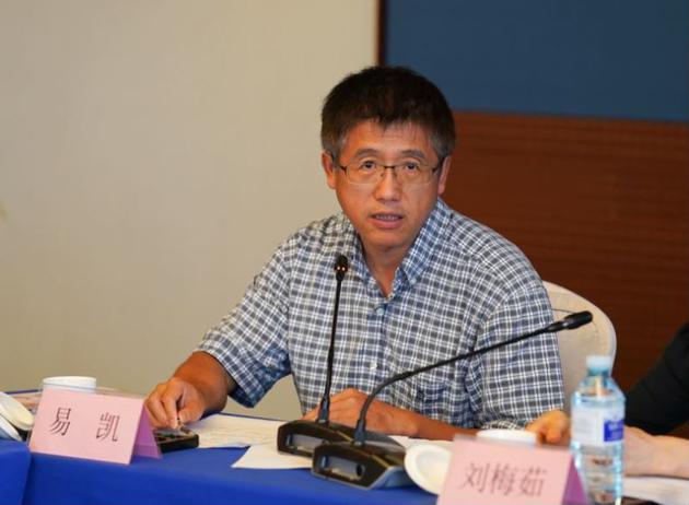 中国电视艺术委员会副秘书长易凯主持《特赦1959》研讨会