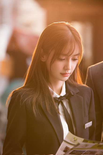 《我的真朋友》开机 Angelababy邓伦联手卖房