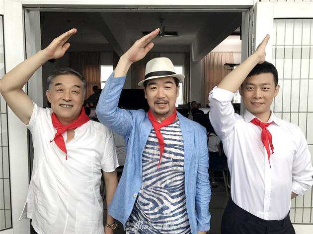 《我的亲爹和后爸》剧照