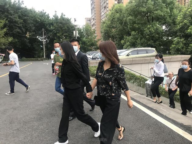 谭松韵经纪人发声:等待公正判决 还阿姨一个公道