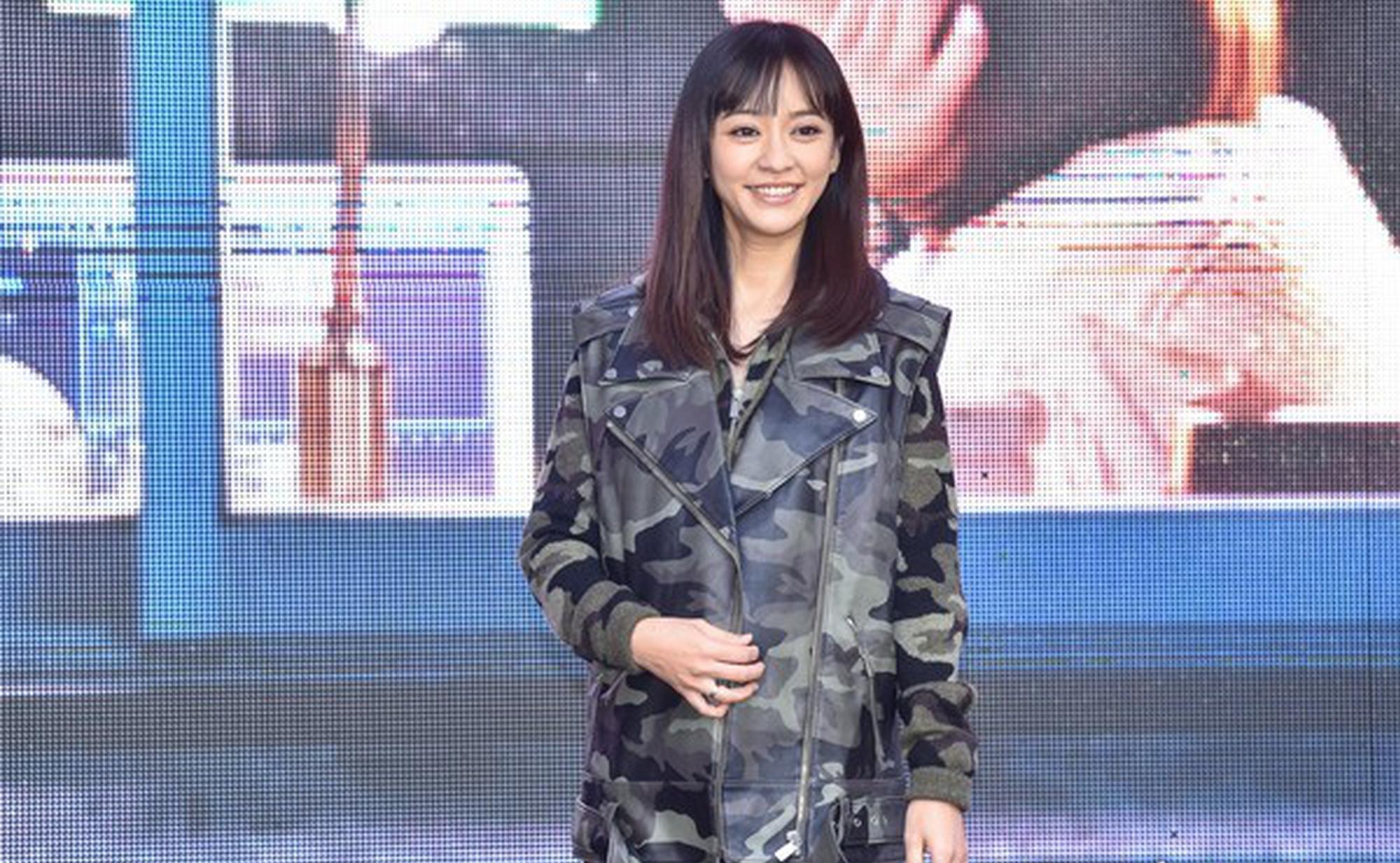 陈意涵现身,整幼我照样纤细有少女感。