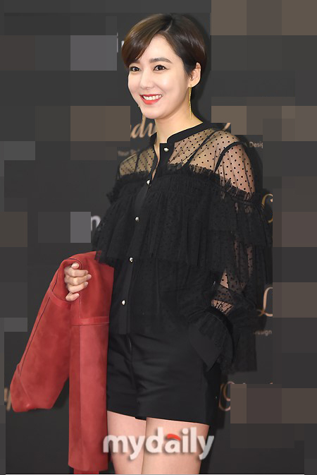 李素妍