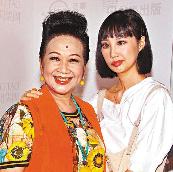 薛家燕为李明蔚新书写序 受抗癌歌手经历感动