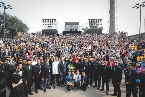 第三届平遥国际电影展大师班张艺谋与两千多观众合影