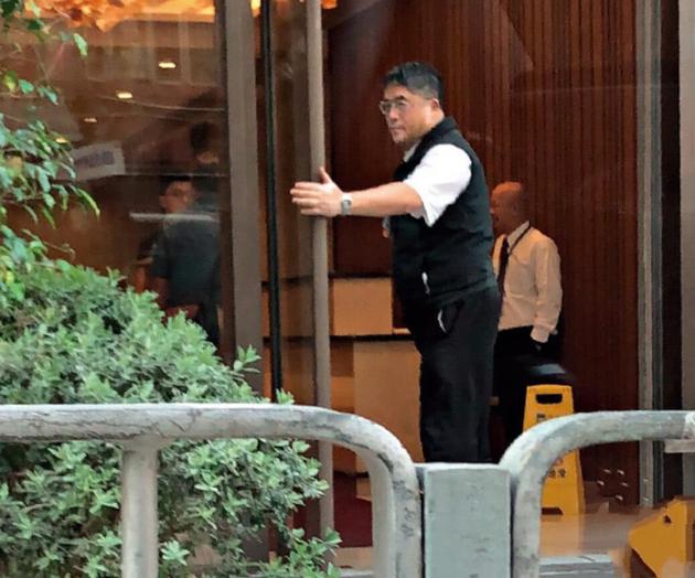 组图:叶童哥哥近况曝光 兄妹同住香港5年不相见