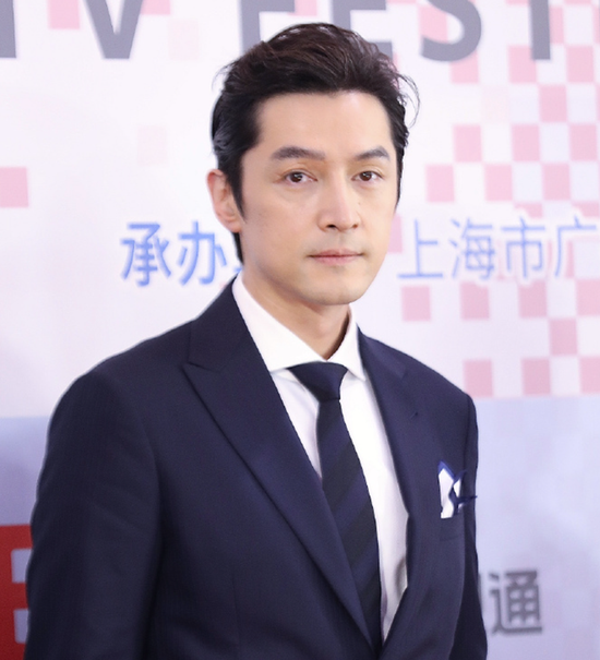 胡歌谈《不虚此行》提过世母亲：仍会给她发消息封面图