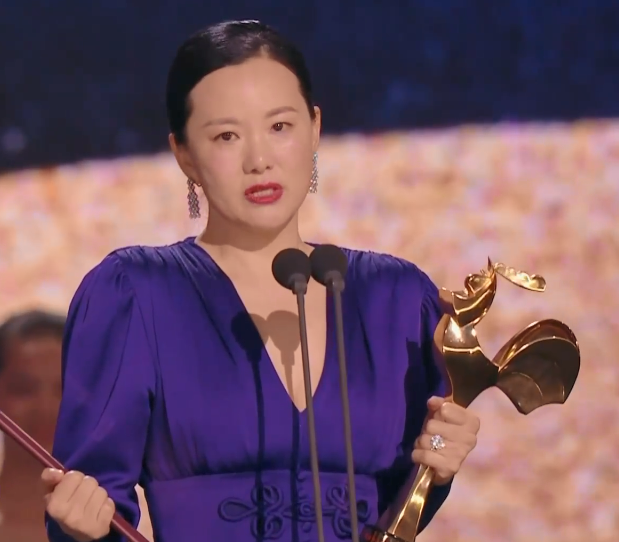 咏梅在2019年凭《地久天长》获得金鸡奖最佳女主角（资料图）
