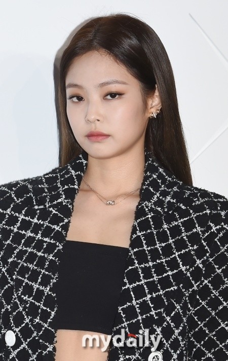 JENNIEɵӰ YGӦδȷǷϯ