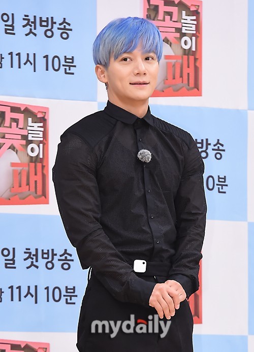 水晶男孩成員李宰鎮