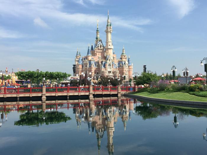 中国主题乐园离迪士尼有多远?