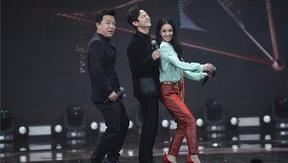 蔡依林黄渤何炅三人尬舞 合体表演 “永动舞姿”