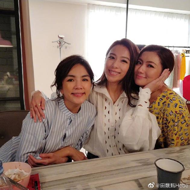 杨丞琳被求婚成功Hebe没压力:还有蔡依林挡着