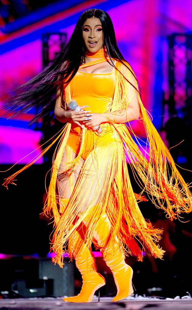 卡迪B因安全因素取消演唱会 称安全第一不想冒