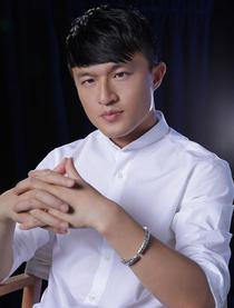 吕磊头像
