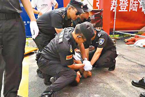 主办方否认拖欠工程款遭报复 称不识任达华行刺者