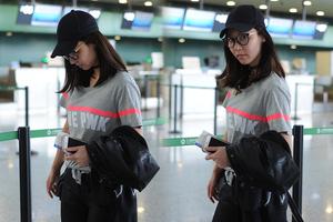 马景涛前妻吴佳妮运动风展好身材