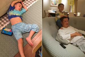 Jasper与外公玩游戏 露小肚子累瘫在地