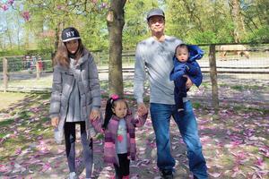 关颖怀三胎度假旅游一家五口"合照"曝光