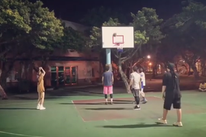 周杰伦昆凌组队打篮球撒狗粮