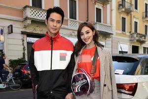 郑嘉颖陈凯琳婚后首次公开合体十指紧扣