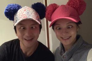 女儿的心意！邓超孙俪戴卡通帽玩自拍