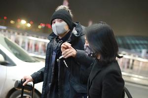 秀恩爱！周一围“奶茶事件”后同框朱丹