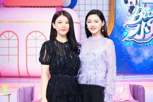 主持界双美！大S李湘罕见同框录节目
