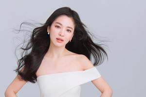 宋慧乔长发写真气质优雅迷人秀美颈美肌