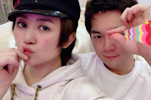 马丽情人节晒与小11岁老公许文赫自拍